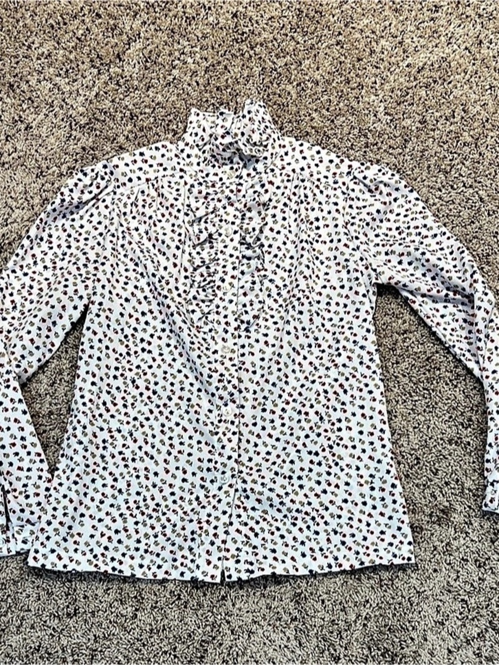 Pins and Needles Floral Ruffle Button Down in White & Blue Size 8